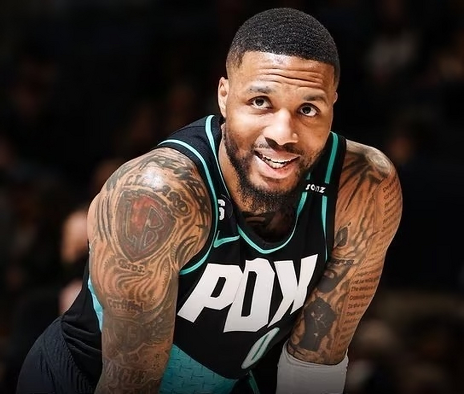 包含尼日利亚男篮险胜步行者，利拉德爆发神勇的词条