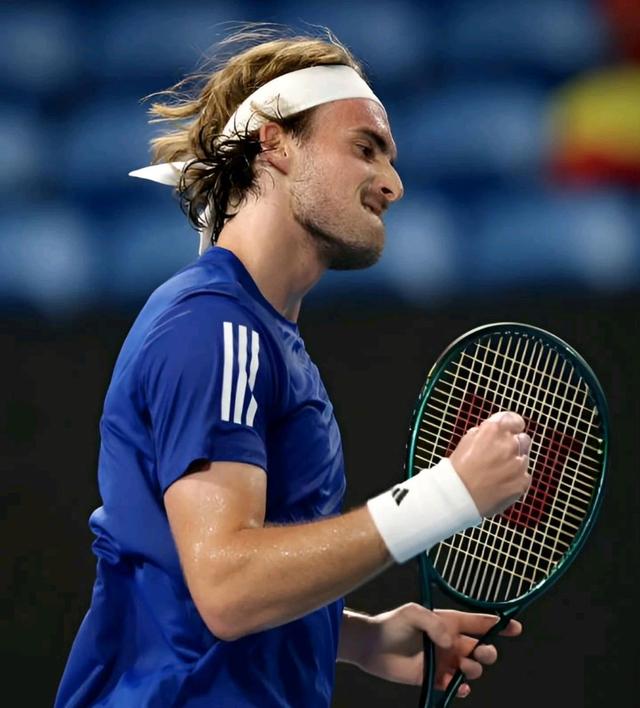 雷火电竞app-年终总决赛逆转拉沃尔杯，西西帕斯统治全场